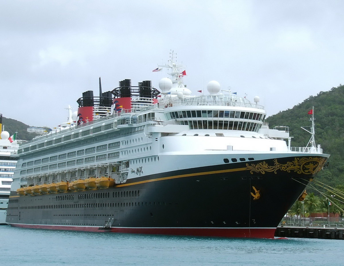Disney Magic Review - Cruise Ship from Disney Cruise Line